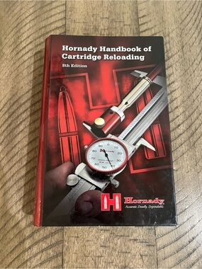 Hornady Handbook of Cartridge Reloading 8th Edition Hardcover Hunting 2010 GREAT